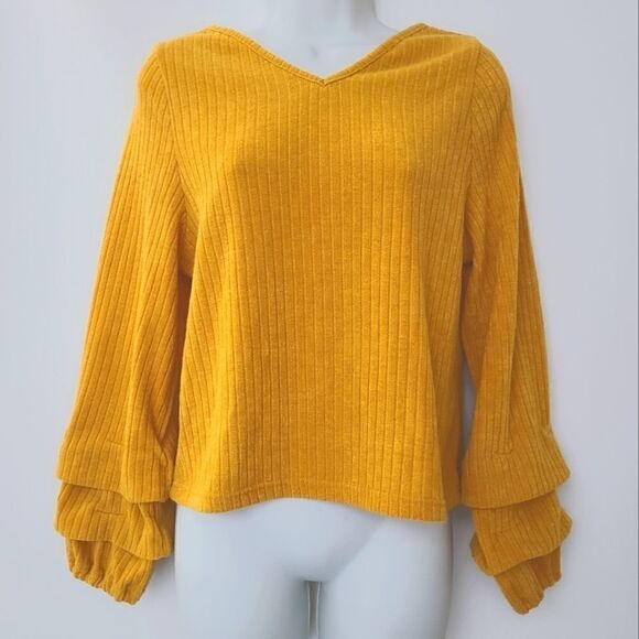 Golden Yellow Button Back Ruffle Sleeve Sweater Sz M - Picture 1 of 11